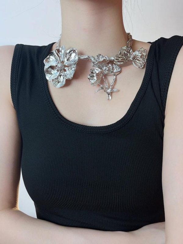 Metal Vine Eternal Flower Pendant Necklace | Necklace & Penddants Jewelry Necklace & Penddants